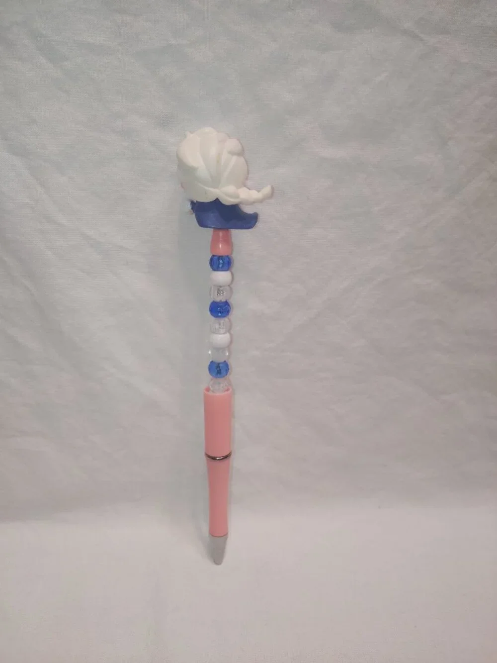 Disney Doorable- Snowball Elsa- Handmade Beaded Pen
